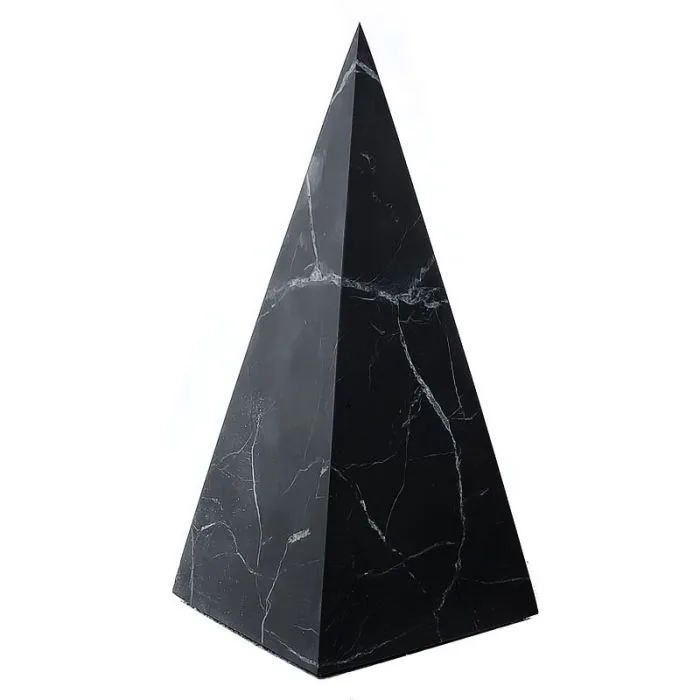 ŠUNGIIT PÜRAMIID POLEERIMATA, 4*7 cm 