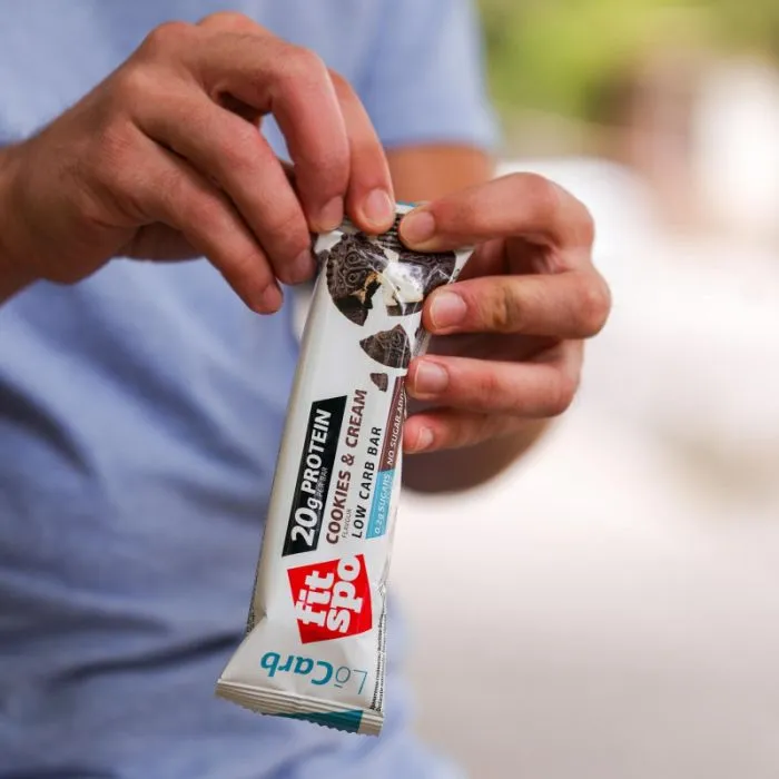 "FITSPO" LOCARB Protein bar COOKIES & CREAM 60 g
